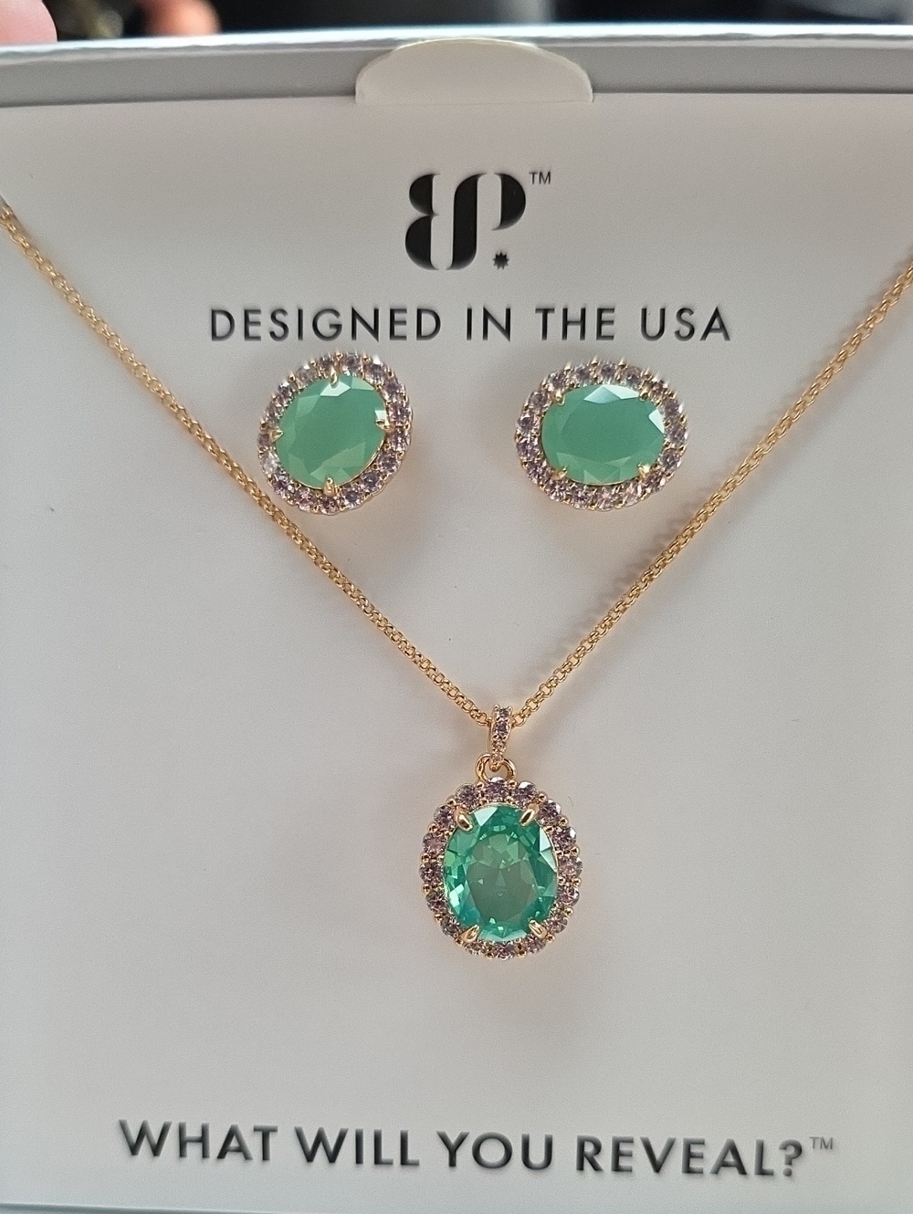 Mint Spinrl Crystal Halo Necklace and Stud Earring Set